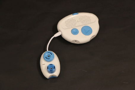 A photo of one Play pod connected to the Code Jumper Hub at Port 1